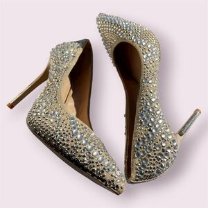 Gianni Bini: Zebbi Gold Dust Heels | Size 8.5